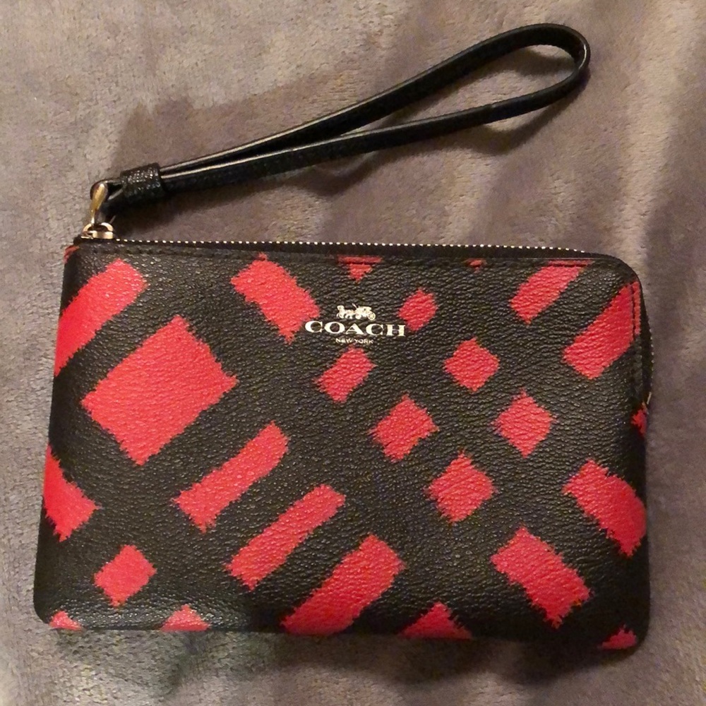 Coach NY corner zip wristlet red and black NWOT